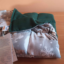 Charger l&#39;image dans la galerie, Gnomes &amp; Bottle Green Cotton Weighted blanke