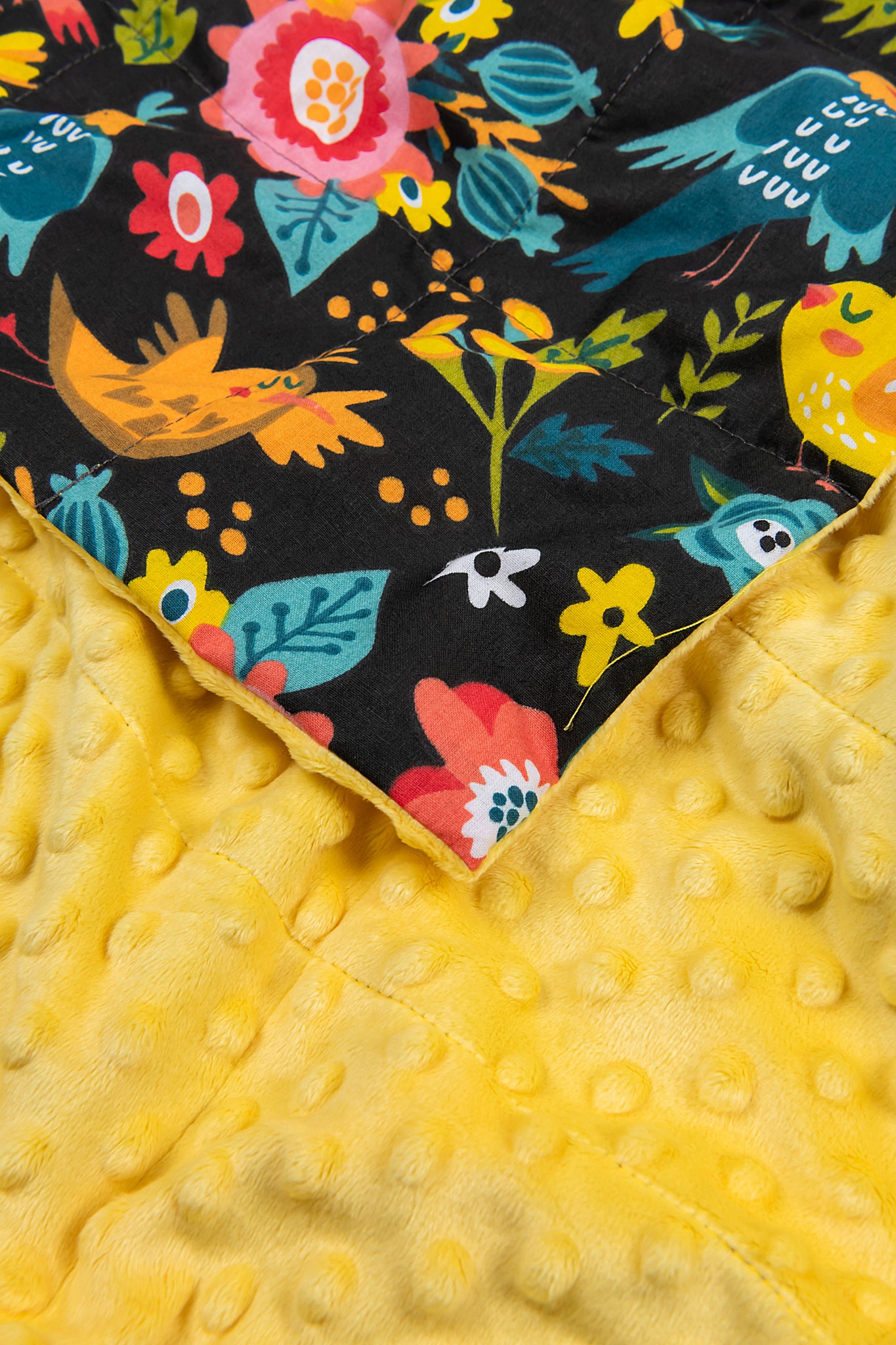 BIRDS 'N' FLOWERS WEIGHTED BLANKET close up