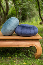 Charger l&#39;image dans la galerie, zafu pillow in mint moon and navy blue | sensory owl