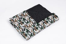 Charger l&#39;image dans la galerie, MILITARY CAMOUFLAGE MINKY WEIGHTED BLANKET