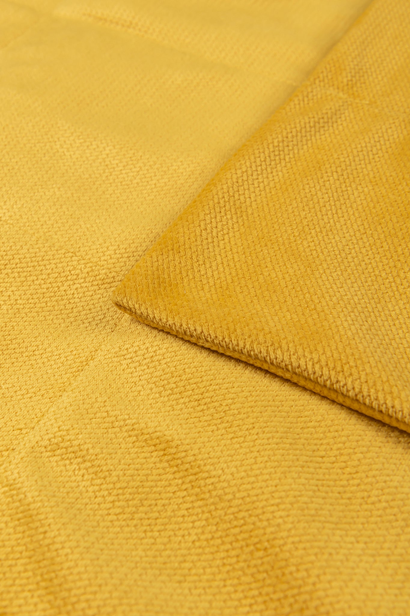 VELVET TOP WEIGHTED BLANKET IN MUSTARD