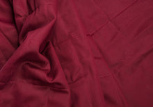 Charger l&#39;image dans la galerie, CHERRY RED COTTON WEIGHTED BLANKET | Sensory Owl