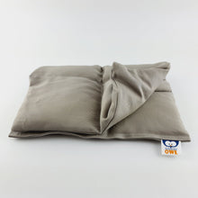 Charger l&#39;image dans la galerie, cotton weighted lap pillow in light grey senory owl 