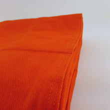 Charger l&#39;image dans la galerie, orange cotton weighted blanket close up photo