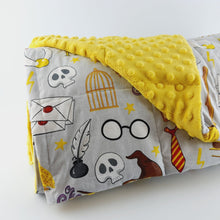 Charger l&#39;image dans la galerie, SCHOOL OF MAGIC WEIGHTED BLANKET harry potter style made by sensory owl