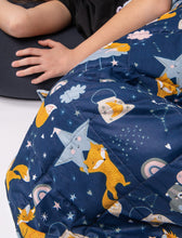 Charger l&#39;image dans la galerie, SLEEPING FOXES COTTON WEIGHTED BLANKET