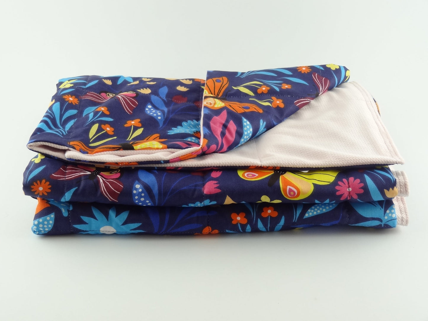 COUVERTURE LESTÉE MEADOW MINKY