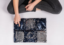 Charger l&#39;image dans la galerie, girl sitting with Two tone sequin weighted lap pillow in black and silver